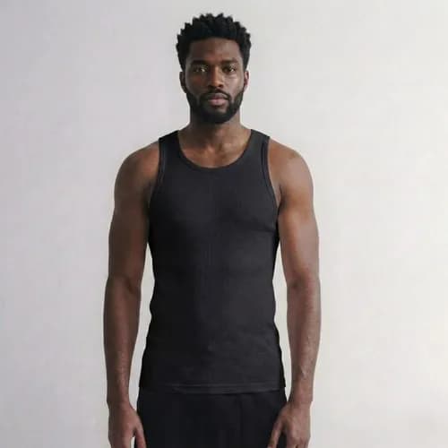 Regata Masculina Americana Lisa Canelada Fit